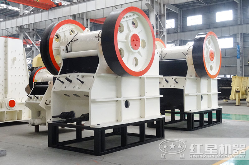 新型鄂式破碎机 新型鄂式破碎机