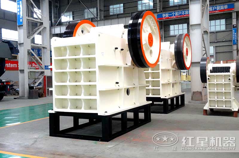 鄂式破碎机 鄂式破碎机