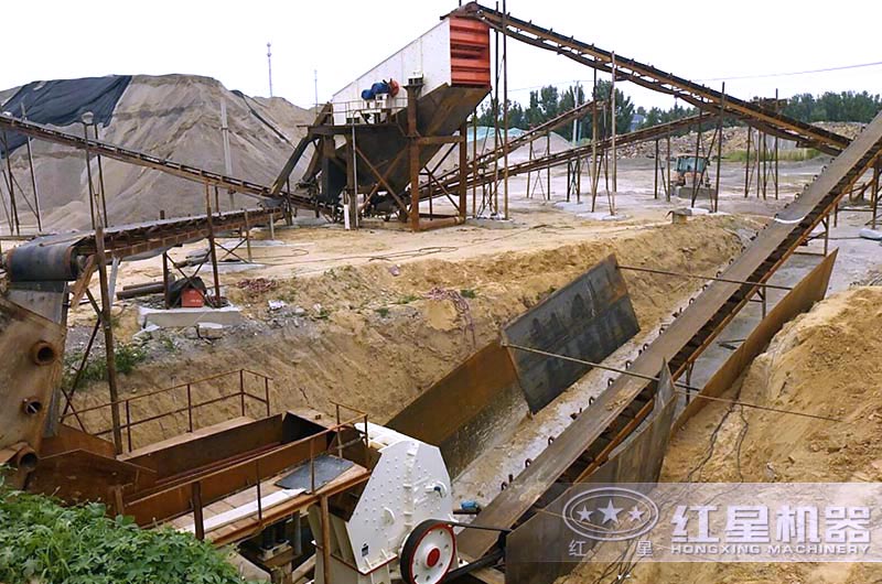 时产150-200吨磕石头机器