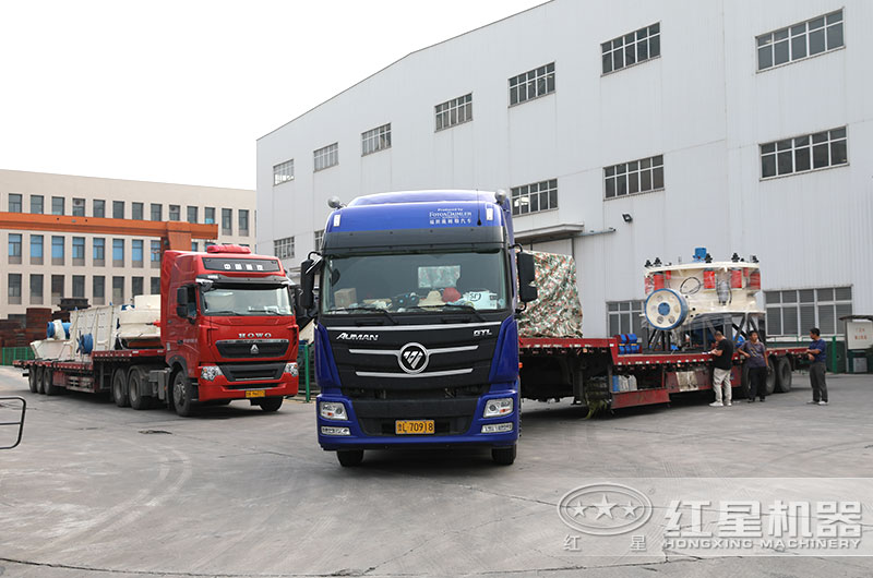 hp300圆锥破碎机设备发货